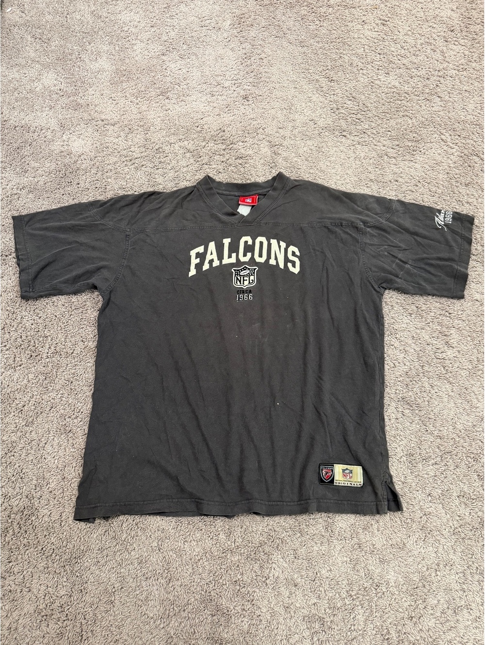 Vintage Y2K NFL Atlanta Falcons Embroidered T-Shirt